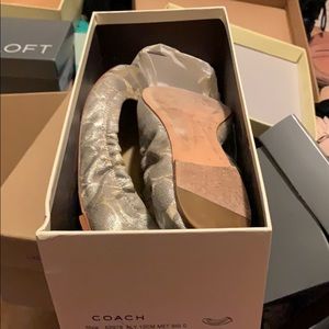 Coach Signature Flats size 6.5 in Gold